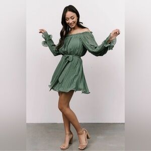 NEW Baltic Born Aubrey Off the Shoulder Pleated Mini Dress Green Large L NWT